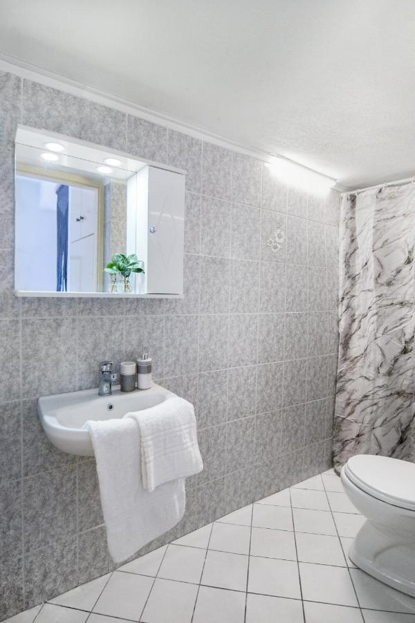 Aphrodite Studios & Apartment Bali  Екстер'єр фото