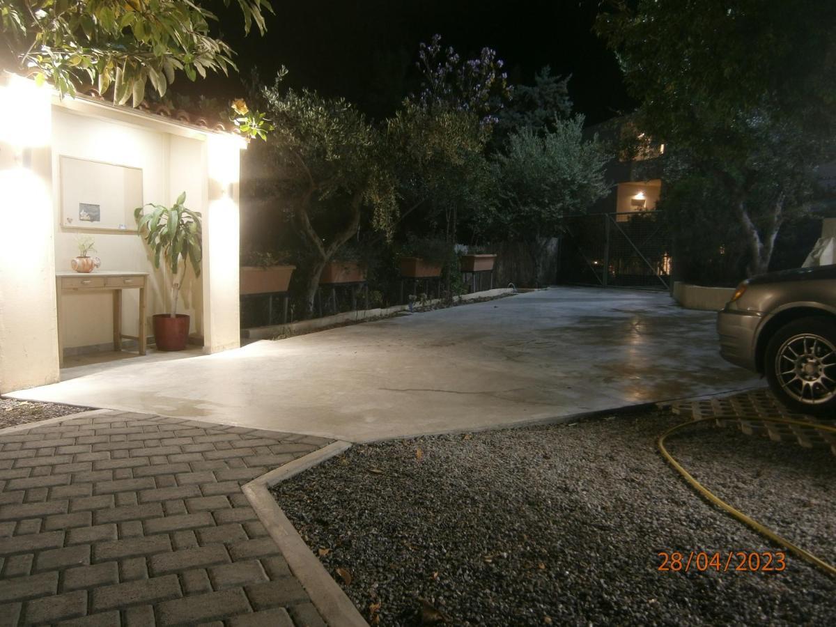 Aphrodite Studios & Apartment Bali  Екстер'єр фото